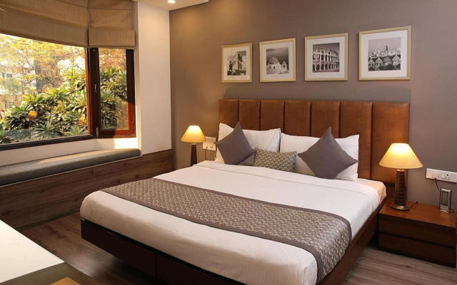 Ahuja Residency, Dlf Phase II