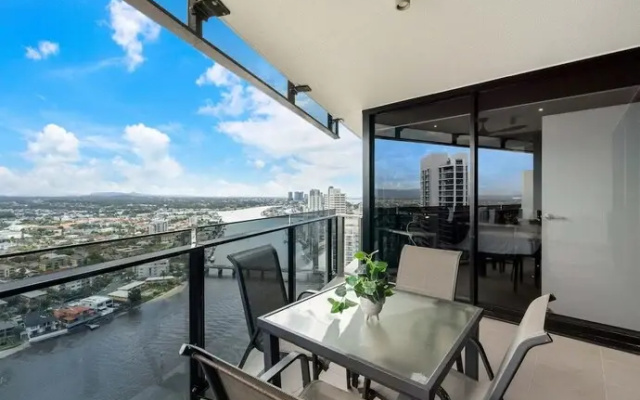 2bed Spa - Circle On Cavill - Wow Stay