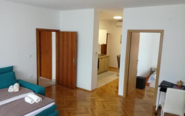 Apartmani Oletić 4*