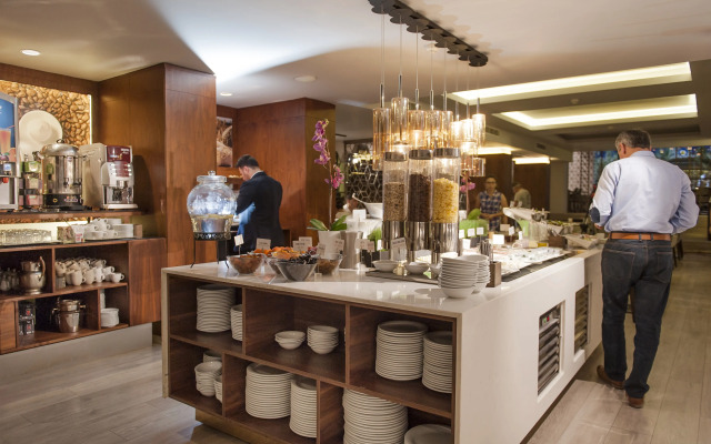 Smart Hotel