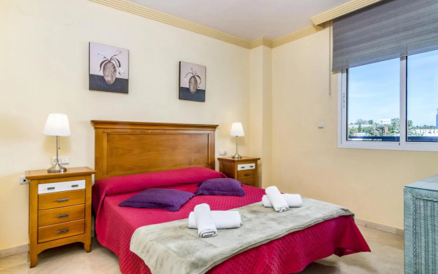 Banana Beach Sea And Mountain Views 305