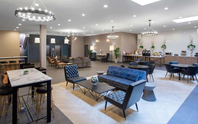 Microtel Inn by Wyndham Long Island City