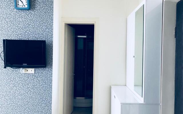 Tini's Apartment