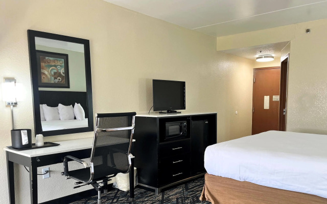 Baymont by Wyndham Cincinnati