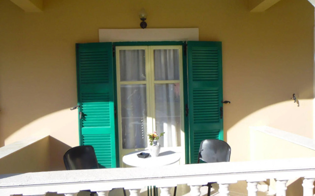 Katsaros Studios and Apartments