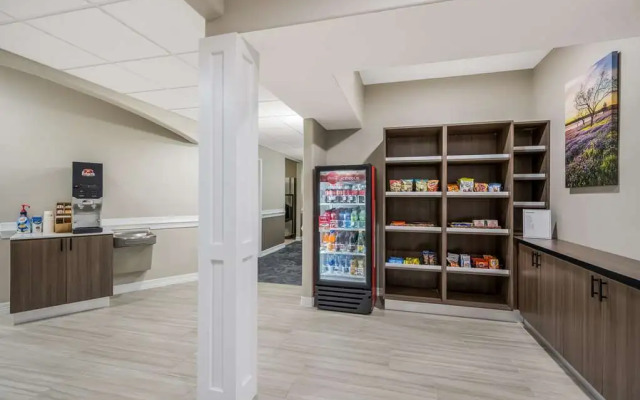 SureStay Studio by Best Western Conroe Downtown