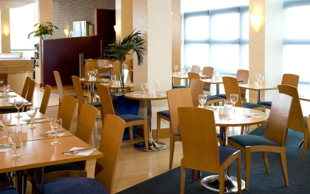 Premier Inn London Wimbledon South