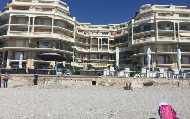 Sharon Apartment in Victoria Beach