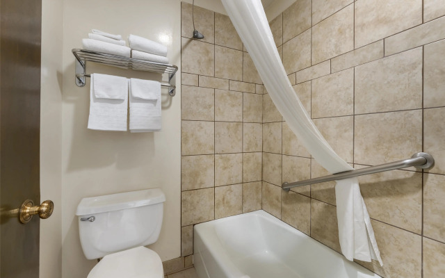 Best Western Angus Inn