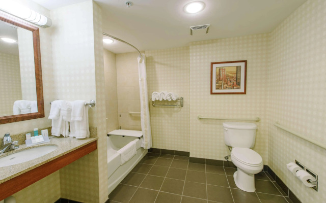 Hilton Garden Inn Manchester Downtown