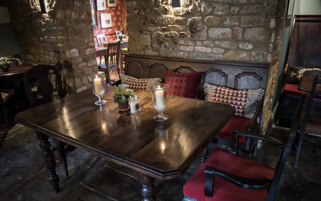 The Howard Arms