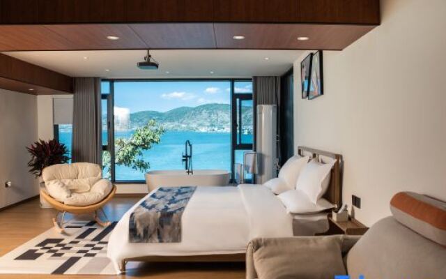 Wind Courtyard Seaview Inn