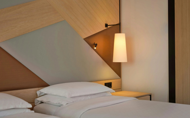 Sheraton Amsterdam Airport Hotel and Conference Center - Image 3