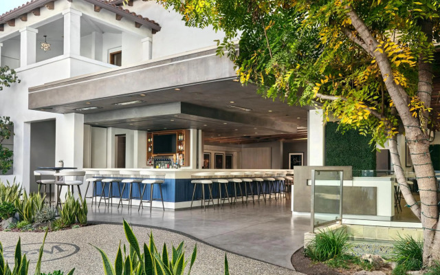 Sunset Marquis