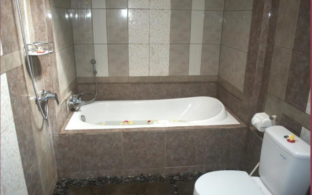 Uma Chaming Villas & Gym by EPS