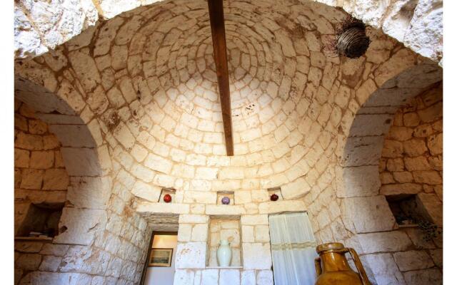 Trullo Degli Ulivi con Piscina e Idromassaggio