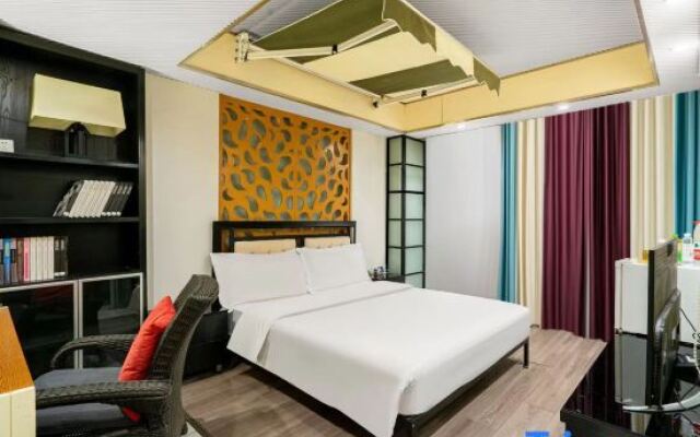 Weishang Theme Hotel