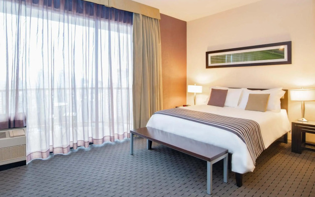 Sandman Suites Vancouver on Davie