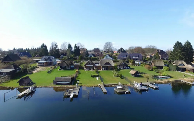 Schaal Lake Residence