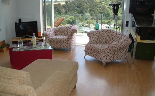 Baystay Bed & Breakfast