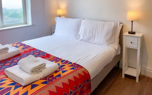 Glastonbury Hill Escape