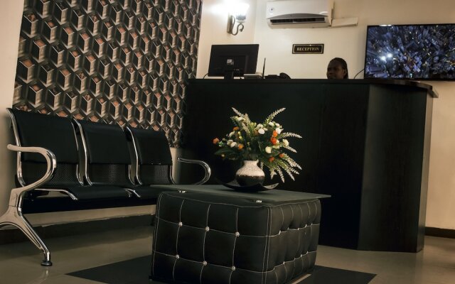 De Revelation Hotel