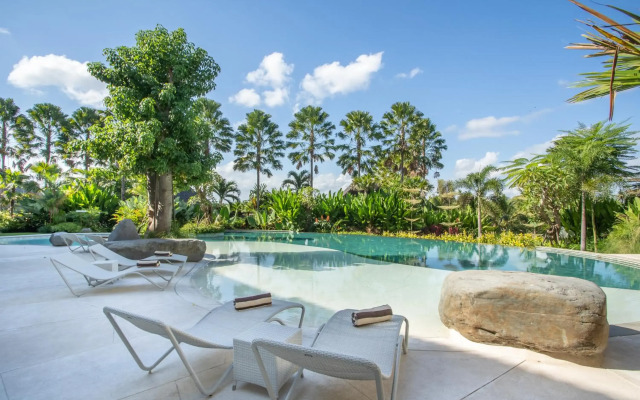 Sanctoo Suites and Villas