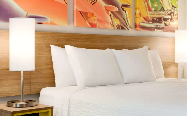 Days Inn - Rivergate