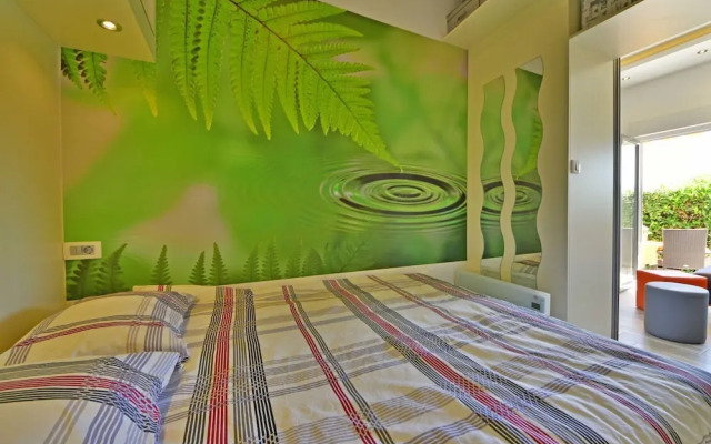 Koalas Nest Home Apartments Trinajsti i