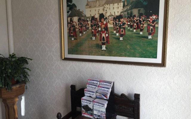 Adelphi Hotel