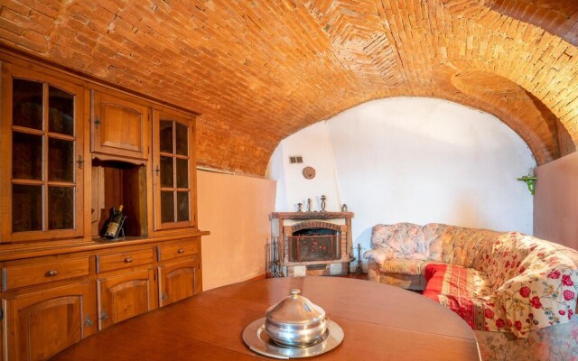 Beautiful Home in Vignale Monferrato With Wifi and 4 Bedrooms