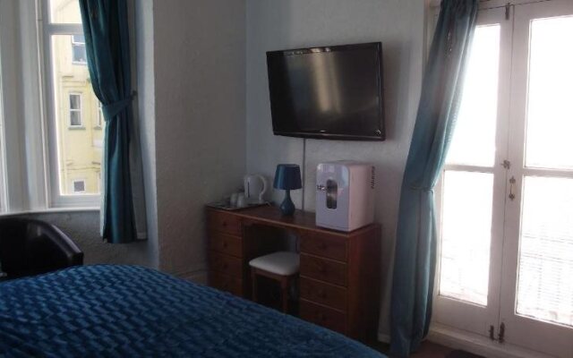The Chequers Guest House