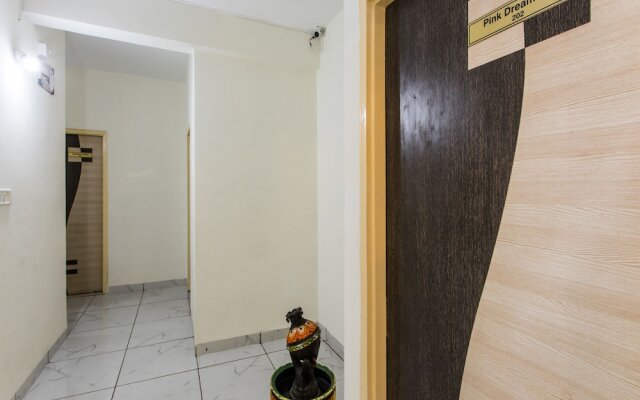 Collection O 12362 Hotel Emerald Park