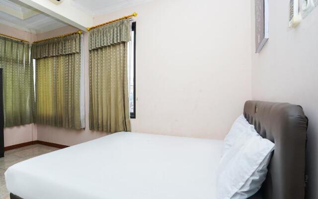 OYO Life 2215 Al' Yuafa