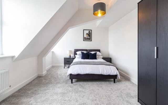 Luxurious 2-Bed apartment in Solihull - NEC / BHX