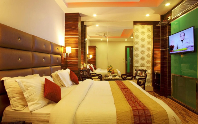 Hotel Delhi 55 @ New Delhi Railway Station – Guest Rooms – Delhi