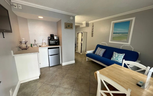 Pelican Pointe Clearwater Beach Hotel