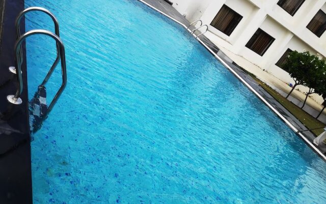 Chandni Midway Resort