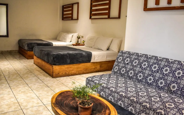 Cinco Hotel