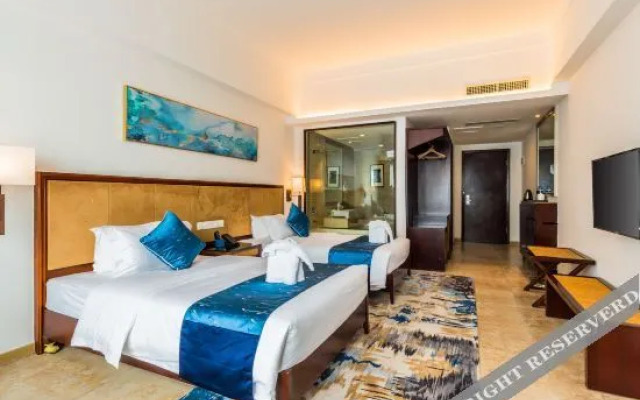 Luozhou Haiji Hotel (Yangjiang Hailing Island Dajiaowan)