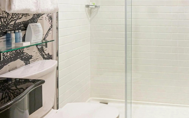 Williamsburg Lodge, Autograph Collection