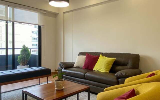 Amazing 3BR With Balcony in Miraflores