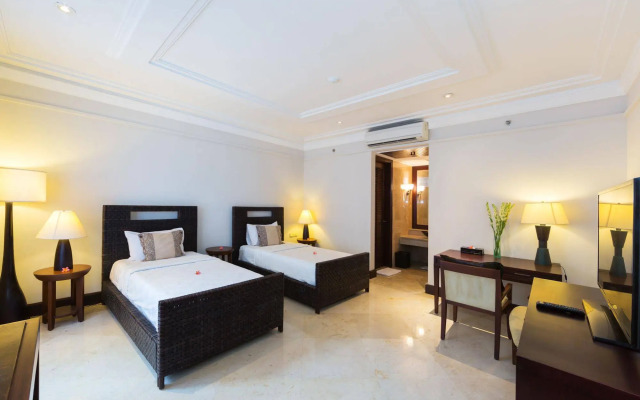 Nirwana Villa Estate