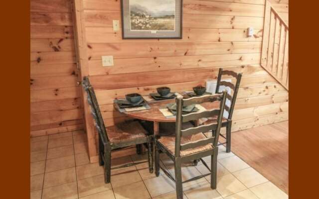 46 Bear Necessites - 2 Br Cabin