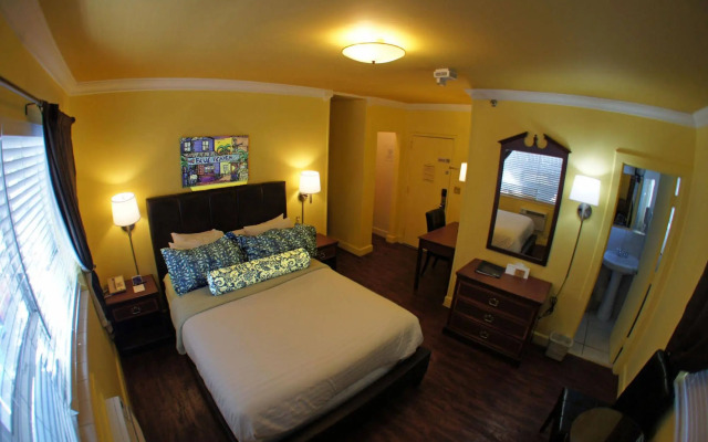 Pegasus International Hotel