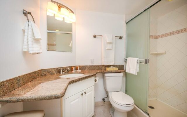 Ilikai 1223 - Studio Condo