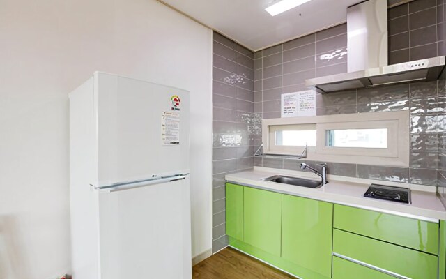 Jeju Airport Road Pension