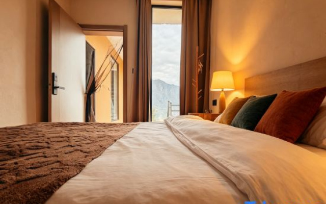 A Mountain Resort Inn – Guest Rooms – Danba