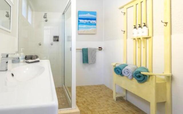 Tallowood beachfront cottage