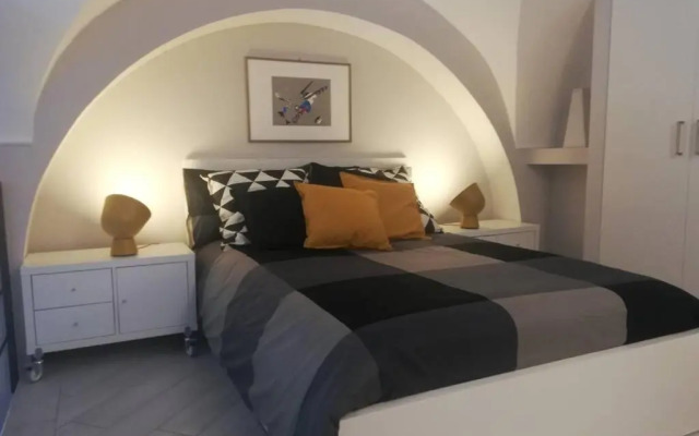 Palazzo D'Arrigo Black Loft